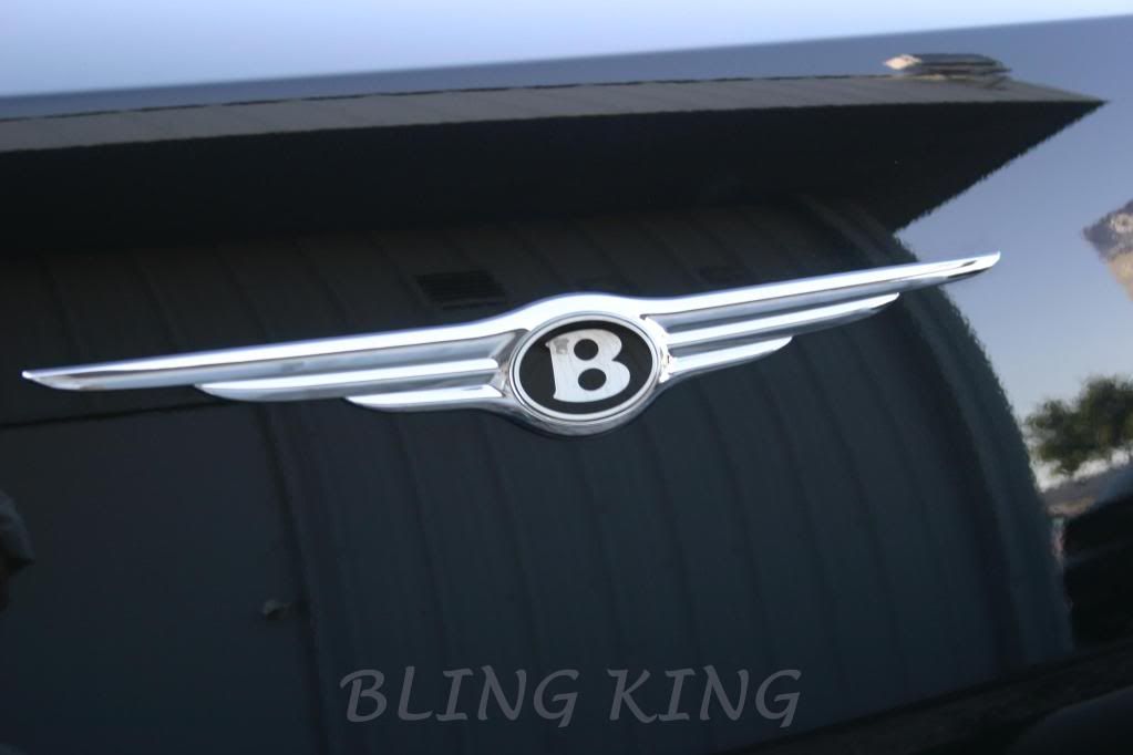 Chrysler 300 grille emblem