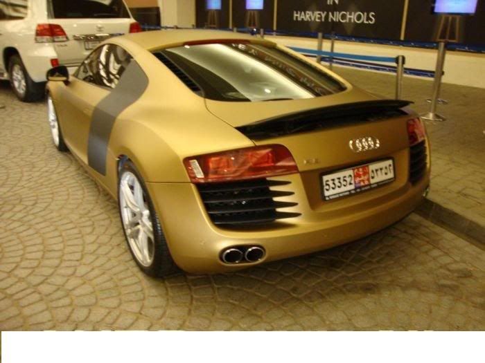 1251783440_audi_r8_gold_03.jpg