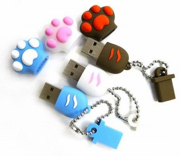 1256100816_creative_flash_drives-1.jpg