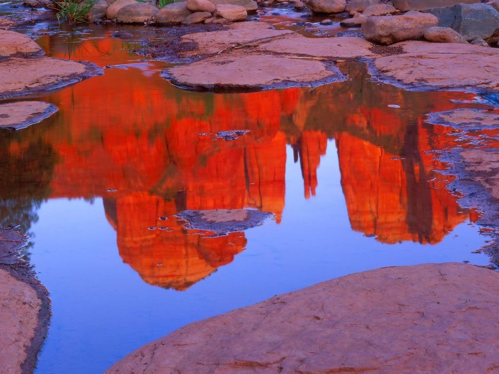 CathedralRocksReflectsinRedRockCros.jpg