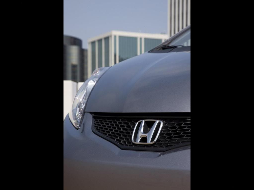 Honda-Fit_Sport_2009_1600x1200_w-1.jpg
