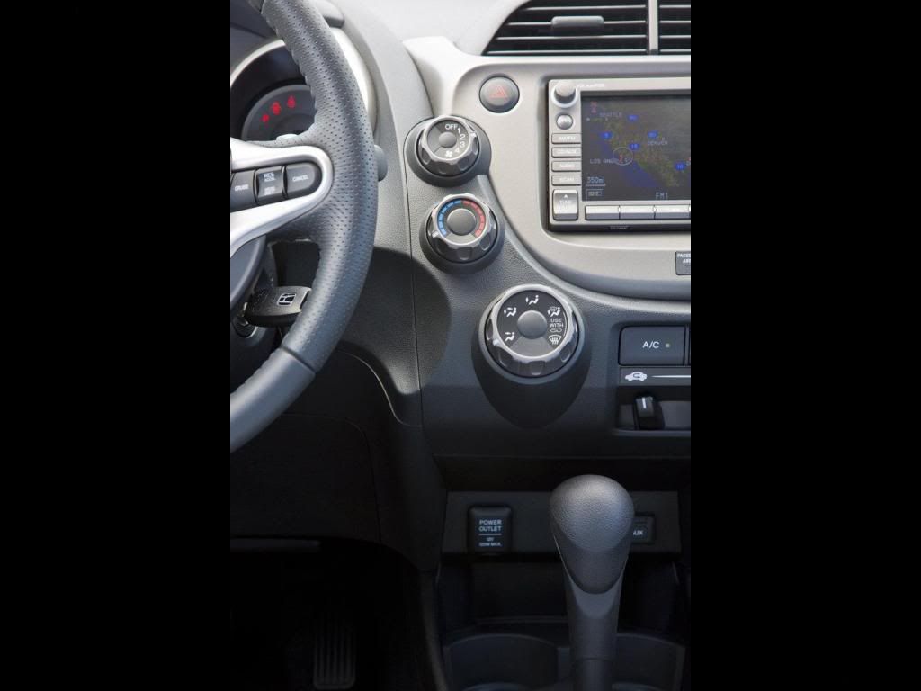 Honda-Fit_Sport_2009_1600x1200_w-2.jpg