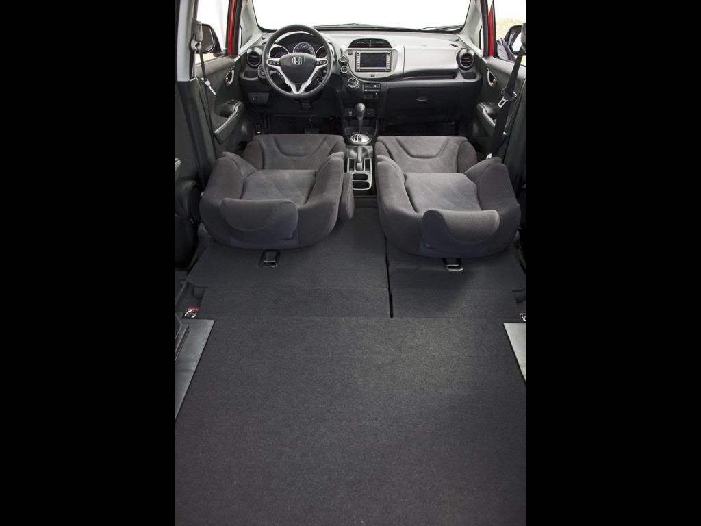 Honda-Fit_Sport_2009_1600x1200_w-3.jpg