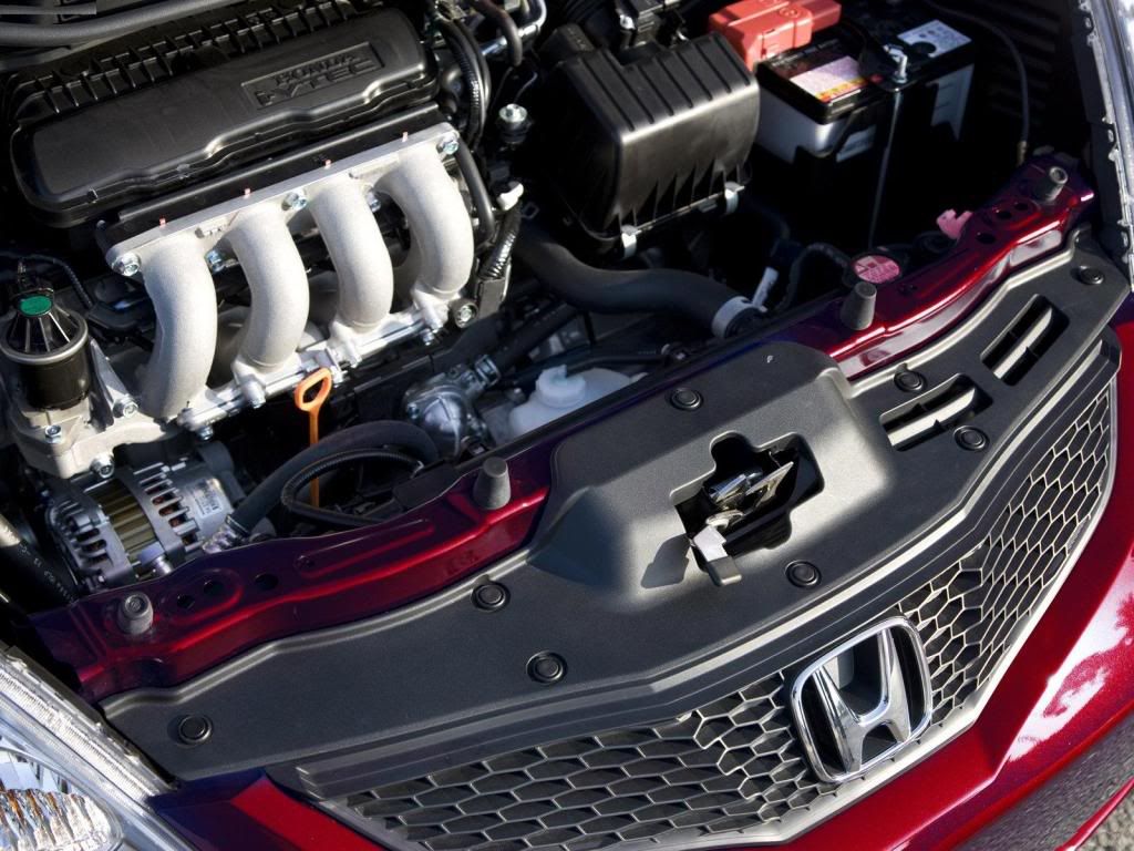 Honda-Fit_Sport_2009_1600x1200_w-4.jpg