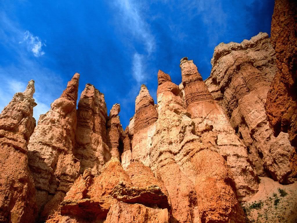 HoodoosBryceNationalParkUtah.jpg