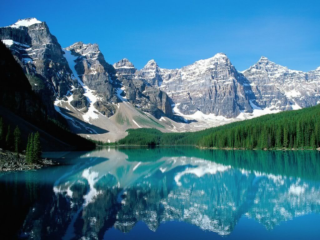 MoraineLakeandValleyofTenPeaksBanff.jpg