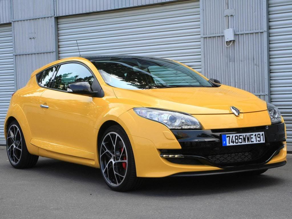 Renault-Megane_RS_2010_1600x1200-17.jpg