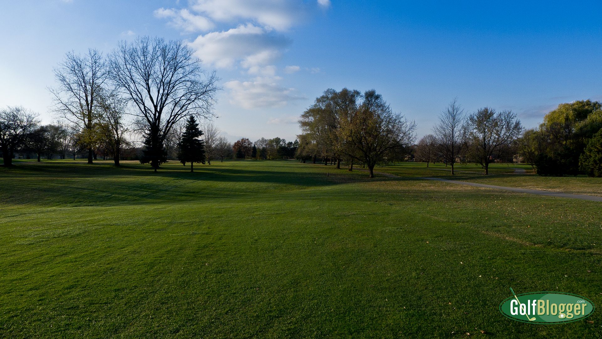 November Golf Green Oaks